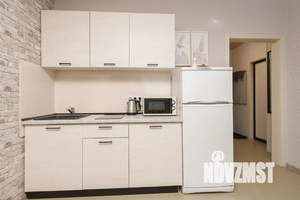 Студия квартира, посуточно, 32м2, 21/25 этаж