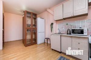 Студия квартира, посуточно, 43м2, 9/10 этаж