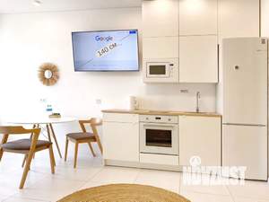 Студия квартира, посуточно, 32м2, 2/7 этаж