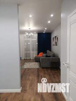 2-к квартира, посуточно, 68м2, 3/25 этаж