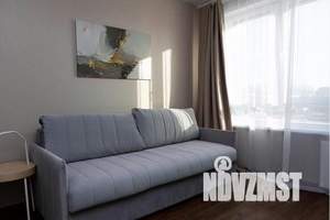 1-к квартира, посуточно, 35м2, 1/13 этаж