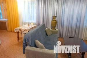 3-к квартира, посуточно, 60м2, 2/5 этаж
