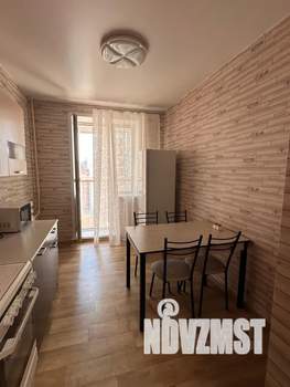 1-к квартира, посуточно, 39м2, 10/20 этаж