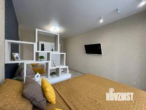 1-к квартира, посуточно, 40м2, 3/17 этаж