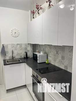 2-к квартира, посуточно, 40м2, 18/25 этаж