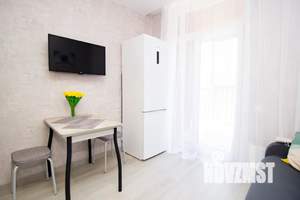 1-к квартира, посуточно, 40м2, 8/24 этаж