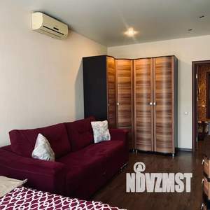 1-к квартира, посуточно, 40м2, 2/16 этаж