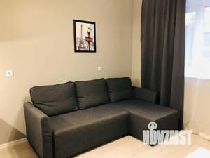 Студия квартира, посуточно, 31м2, 1/9 этаж