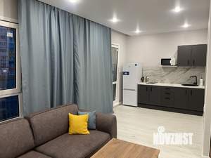 Студия квартира, посуточно, 38м2, 5/17 этаж