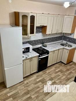 1-к квартира, на длительный срок, 49м2, 6/10 этаж