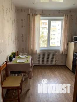 1-к квартира, посуточно, 35м2, 4/9 этаж