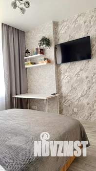 1-к квартира, посуточно, 35м2, 2/25 этаж