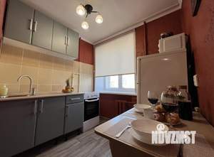 2-к квартира, посуточно, 46м2, 1/1 этаж