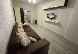 1-к квартира, на длительный срок, 40м2, 8/25 этаж