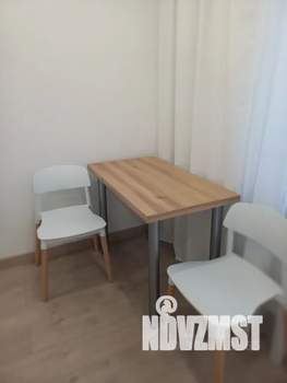 1-к квартира, посуточно, 39м2, 8/18 этаж