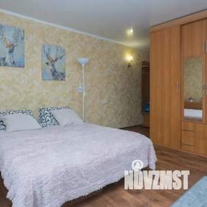 1-к квартира, посуточно, 38м2, 4/5 этаж