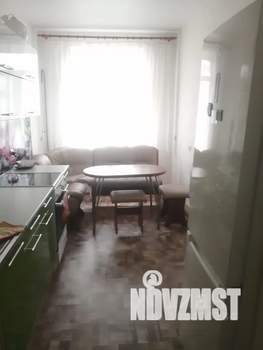 1-к квартира, посуточно, 40м2, 3/3 этаж