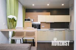 Студия квартира, посуточно, 40м2, 13/18 этаж