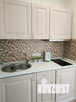 Студия квартира, посуточно, 30м2, 23/25 этаж