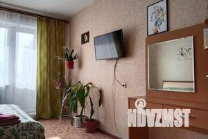 1-к квартира, посуточно, 42м2, 3/10 этаж