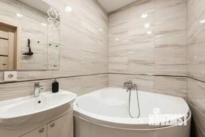 1-к квартира, посуточно, 40м2, 5/25 этаж