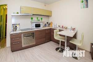 Студия квартира, посуточно, 28м2, 10/17 этаж