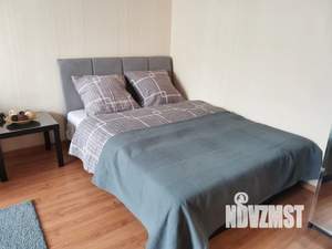 1-к квартира, посуточно, 40м2, 11/16 этаж