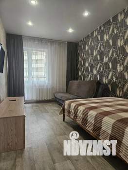 1-к квартира, посуточно, 33м2, 8/12 этаж