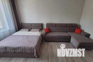 1-к квартира, посуточно, 43м2, 7/25 этаж