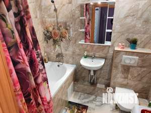 2-к квартира, посуточно, 50м2, 1/1 этаж