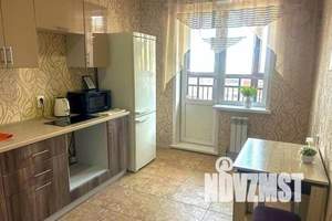 1-к квартира, посуточно, 43м2, 12/25 этаж