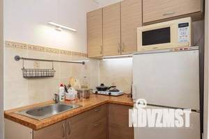 1-к квартира, посуточно, 18м2, 2/9 этаж