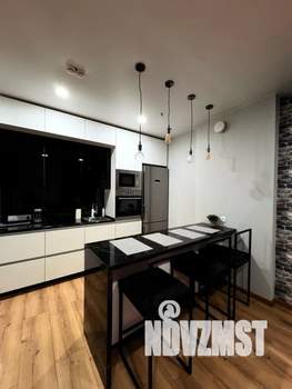 1-к квартира, посуточно, 38м2, 5/18 этаж