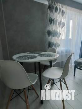 Студия квартира, посуточно, 28м2, 12/17 этаж