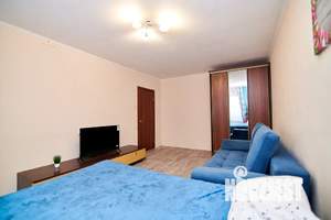 1-к квартира, посуточно, 38м2, 1/10 этаж