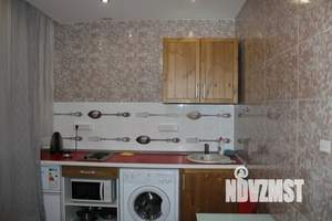 1-к квартира, посуточно, 35м2, 2/18 этаж