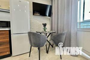 1-к квартира, посуточно, 35м2, 20/25 этаж