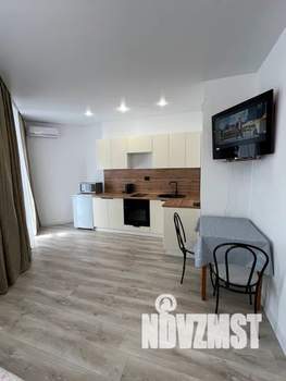 Студия квартира, посуточно, 38м2, 17/25 этаж