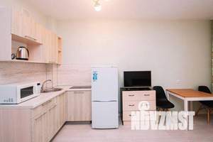 1-к квартира, посуточно, 35м2, 8/25 этаж