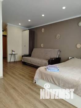 Студия квартира, посуточно, 36м2, 11/17 этаж