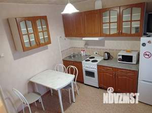 1-к квартира, посуточно, 42м2, 7/9 этаж