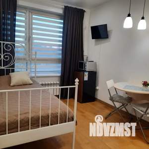Студия квартира, посуточно, 18м2, 1/18 этаж