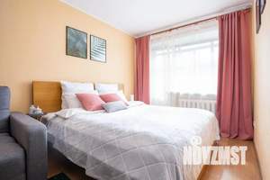 1-к квартира, посуточно, 35м2, 4/5 этаж