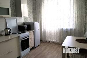 1-к квартира, посуточно, 42м2, 10/25 этаж