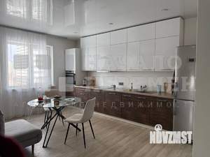 Студия квартира, на длительный срок, 70м2, 8/17 этаж