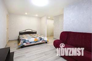 1-к квартира, посуточно, 32м2, 1/5 этаж