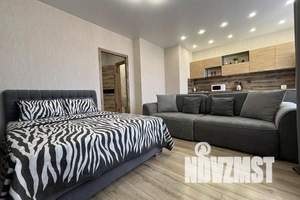 1-к квартира, посуточно, 37м2, 17/25 этаж