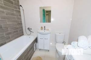Студия квартира, посуточно, 27м2, 3/10 этаж