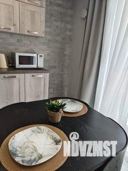 Студия квартира, посуточно, 36м2, 6/18 этаж