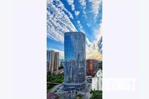 1-к квартира, посуточно, 38м2, 8/25 этаж